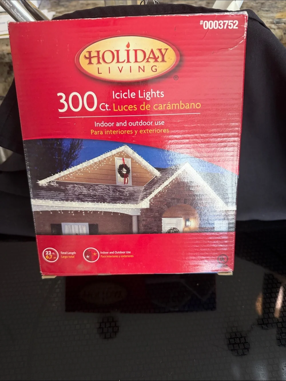 300-Count White Icicle Lights - Indoor/Outdoor